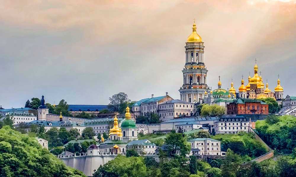 Tour the golden domed churches of Kiev